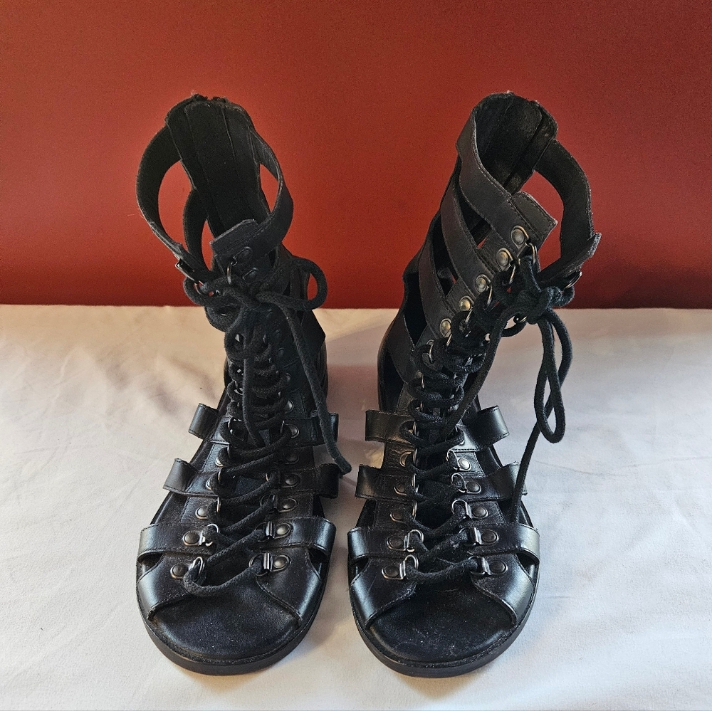 Free People Gladiator Sandles,  Size 41 (US Size 11) Black Leather,  Flat Sole